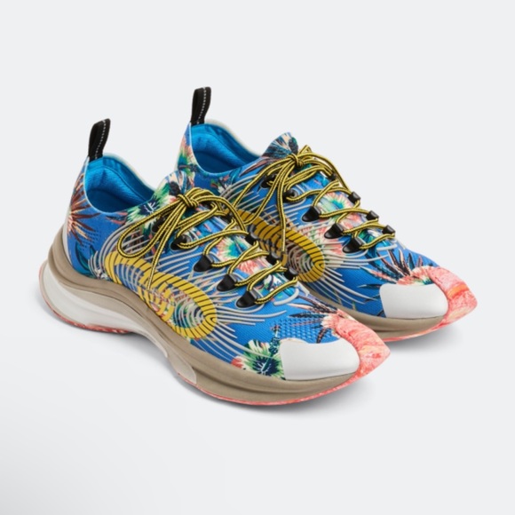 Gucci Run Sneakers - Picture 1 of 9